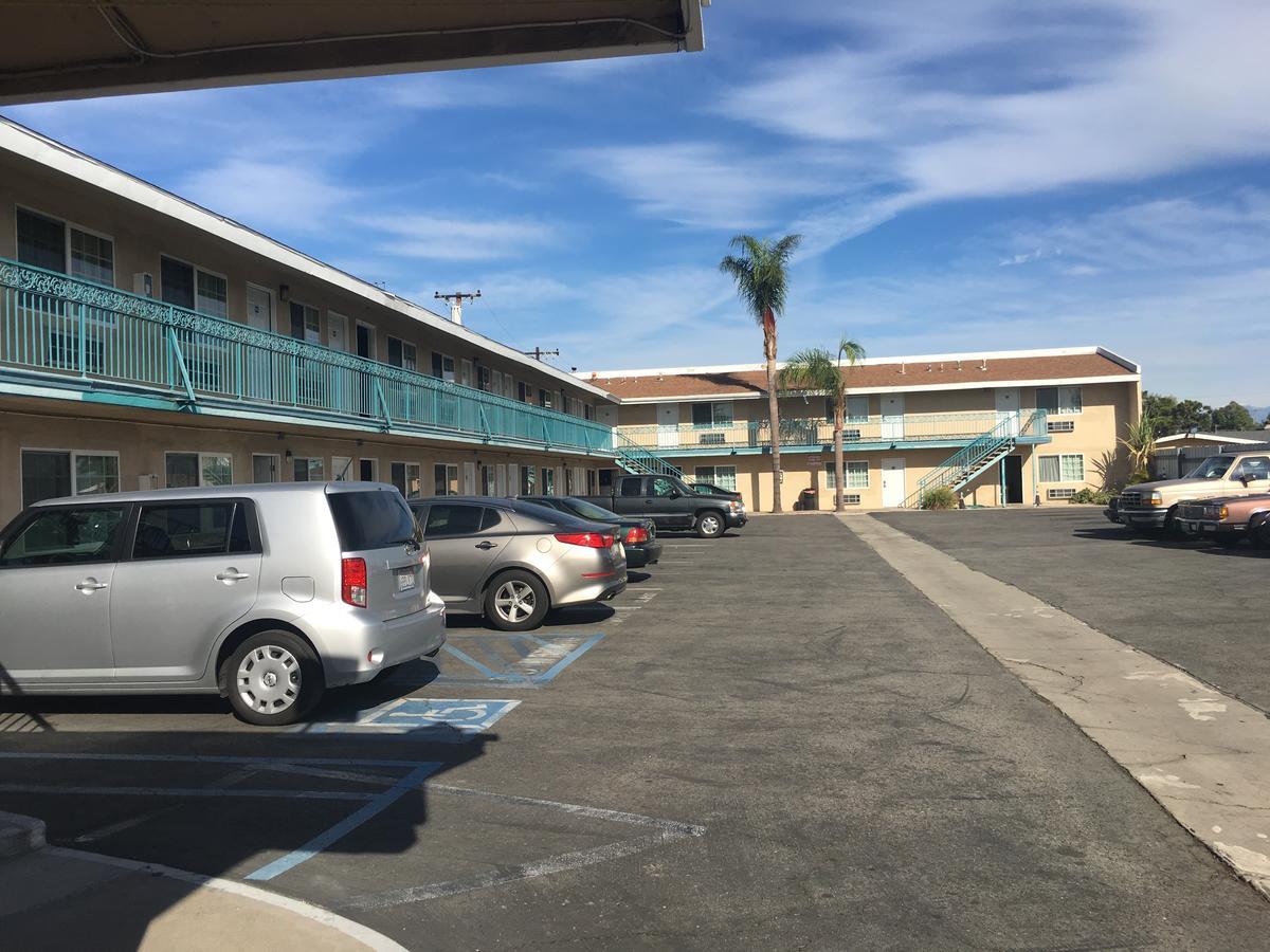 Castaway Motel Orange Exterior photo